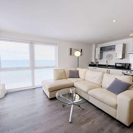 Stylish Seaview One-Bedroom Apt Swansea Kültér fotó