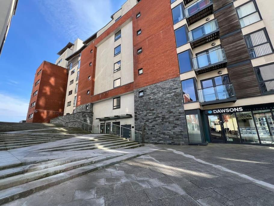 Stylish Seaview One-Bedroom Apt Swansea Kültér fotó